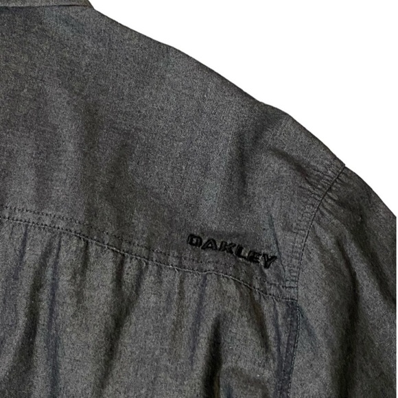 Oakley Men’s Gray Long Sleeve Cotton Button Down Shirt XXL Surf Skate Streetwear - Picture 4 of 9